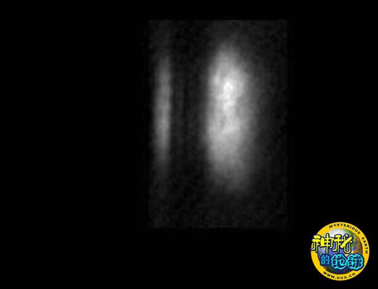 以色列物理学家创造人造黑洞_江门风情