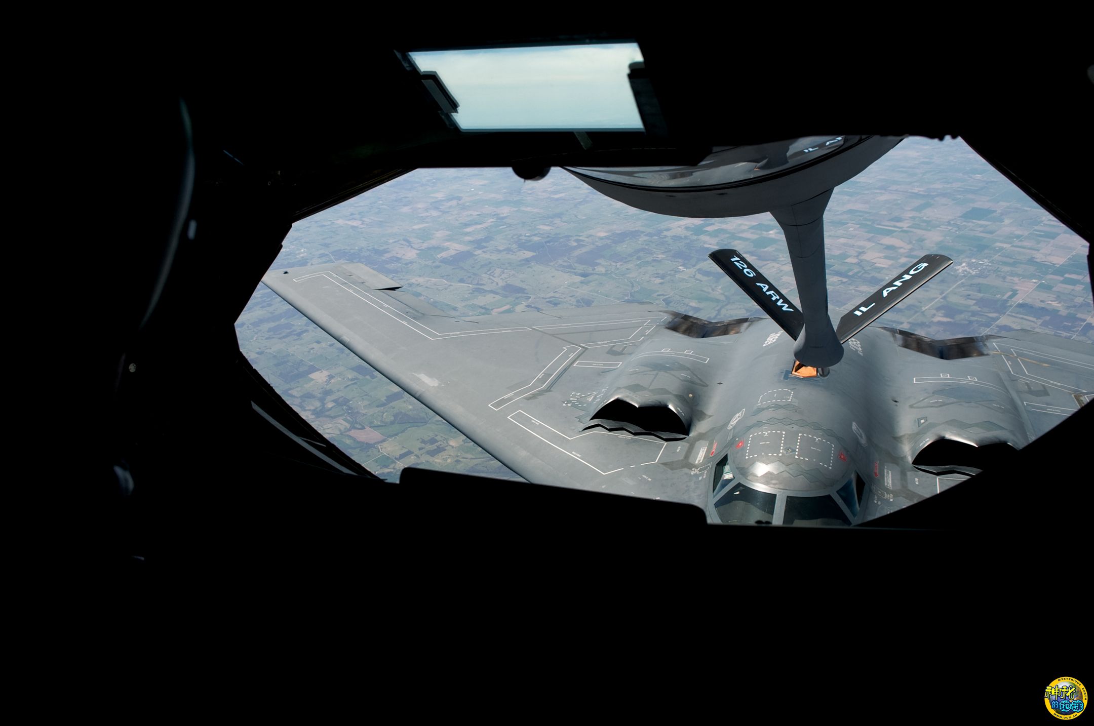 空中加油+-+神秘的地球