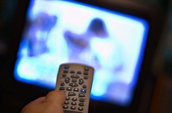 研究发现每看1小时电视人的寿命会缩短22分钟