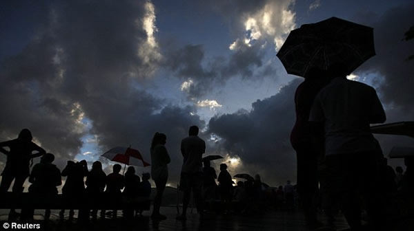 2012年11月14日澳大利亚日全食全过程 - 神秘