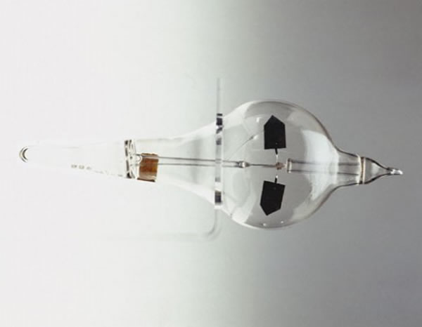 太阳能轨道力学