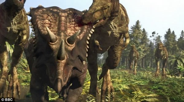 之前研究报告显示0.65亿年前小行星碰撞地球之后30万年恐龙才灭绝消失,但是最新一项研究显示,小行星碰撞之后仅3.3万年恐龙灭绝消失