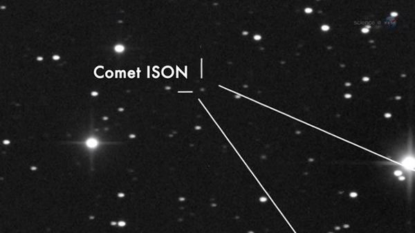望远镜视野中的ISON彗星