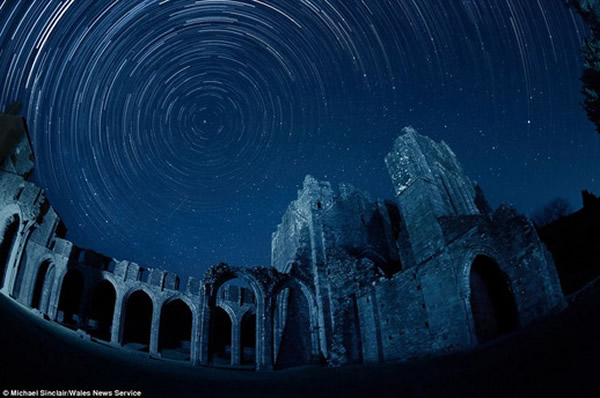 英国威尔士布雷肯比肯斯国家公园被列为“国际黑暗天空保护区”