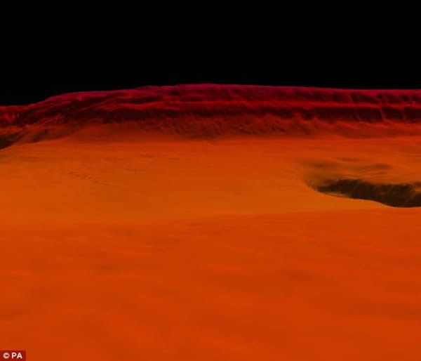 Ӣ���ʼҺ����ġ���ȡ���ŵ��鴬���ֵĺ캣��׵�һ����Ͽ�ȣ�����εΪ׳��