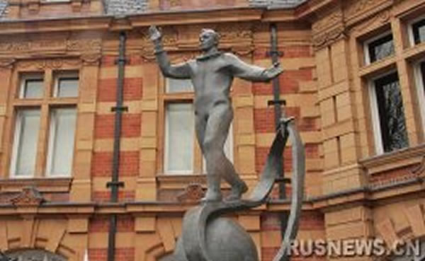 加加林塑像在格林尼治天文台揭幕