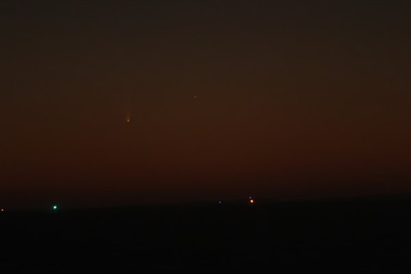 明亮彗星C/2011 L4的最新照片