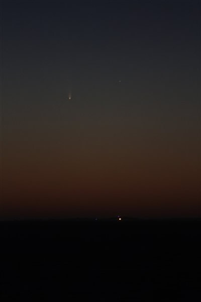 明亮彗星C/2011 L4的最新照片