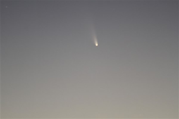 明亮彗星C/2011 L4的最新照片