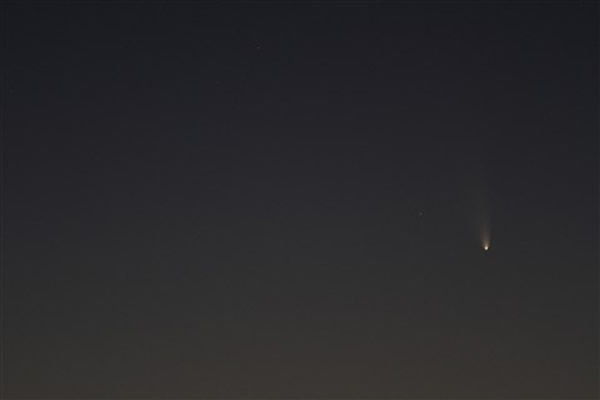 明亮彗星C/2011 L4的最新照片