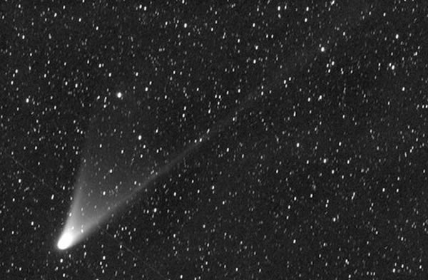 2011年发现的C-2011 L4彗星起源于奥尔特星云,3月在北半球天空肉眼可见