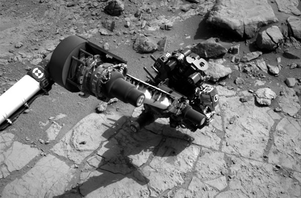 Curiosity inspects the drill hole with its robotic arm-mounted Mars Hand Lens Im
