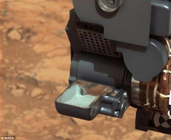 最新采集的粉末状岩石样本表明火星远古时期可能存在生命,3月13日,美国宇航局声称,好奇号火星车发现火星表面存在适宜生命存活的关键性化学成分