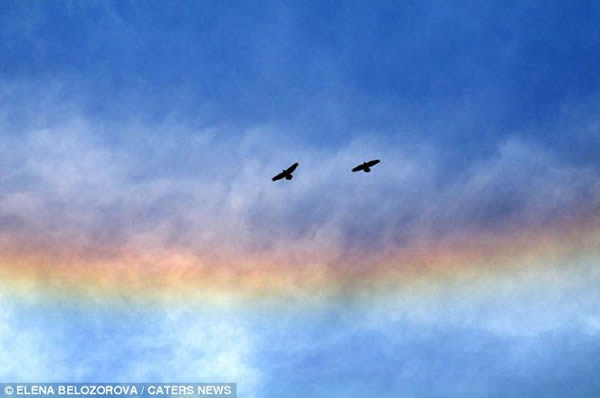 西藏上空的幻日
