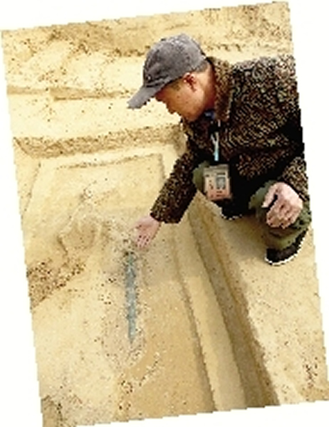 ��֣ս��Ĺ�ᷢ���2000��ǰ��ͭ��