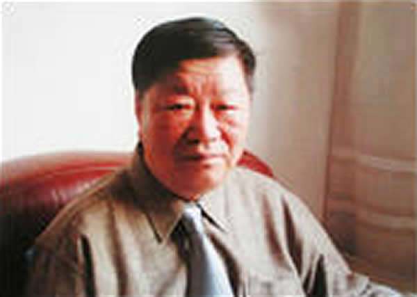 提出《陨落地质学》的著名地质学学者张海亭