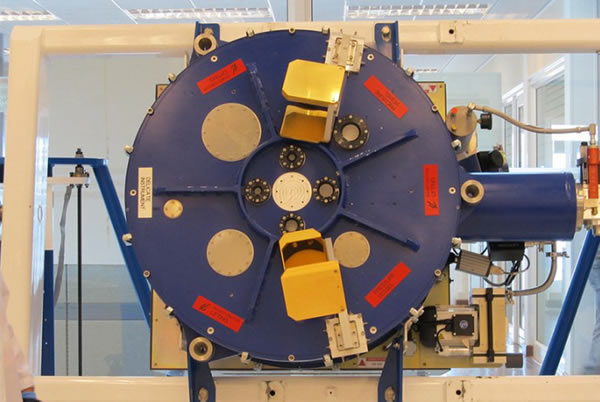 �����Զ����ɫ���º�������д