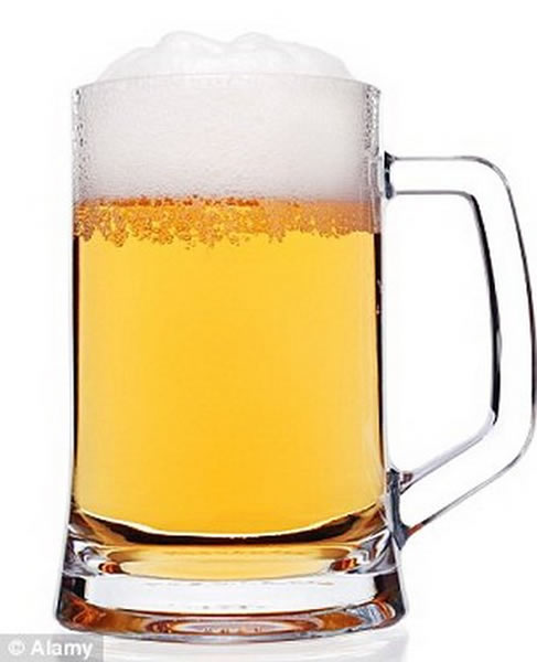 啤酒的特殊口感在大脑释放一种化学物质，使人们期望饮用更多的啤酒