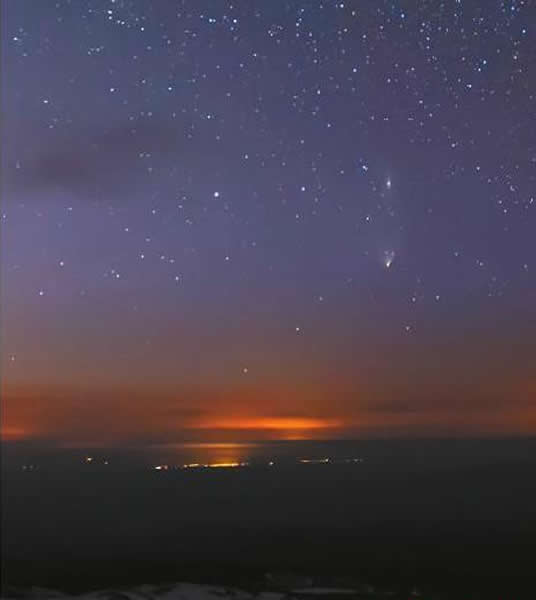 天文爱好者在长白山拍摄到C/2011 L4彗星