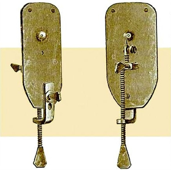 列文虎克制作的显微镜