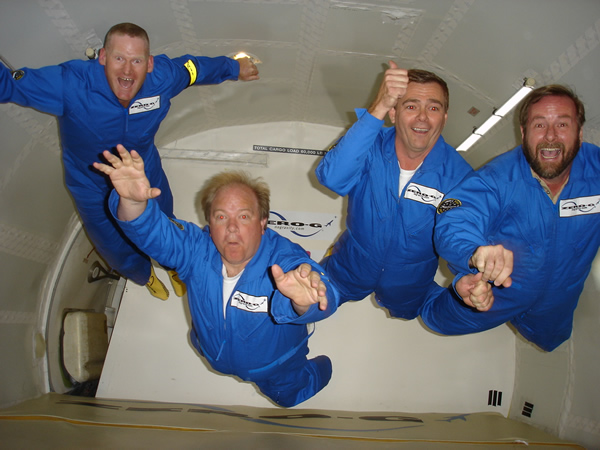 在太空如何呕吐?