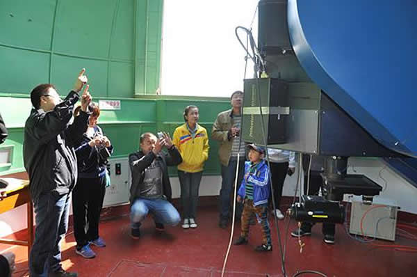 参观80厘米望远镜