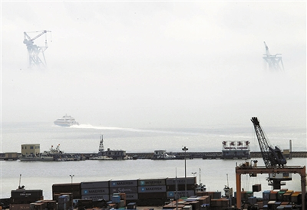 珠海海面出现海市蜃楼奇观