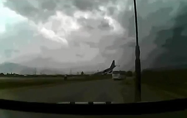 美军飞机坠毁阿富汗过程的恐怖画面