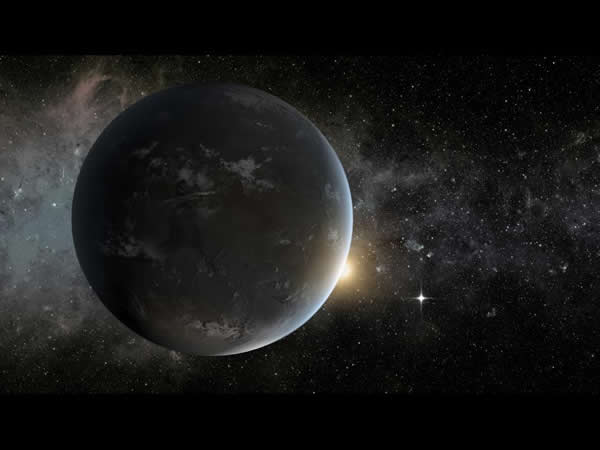 天琴座中距离地球1200光年的超级地球类的行星Kepler-62e,该行星位于一个比太阳小且冷的恒星的宜居带中。