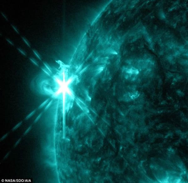 ������Ƭ������131�����Σ���һ���ο��Խ�ʾ̫��ҫ���¼��зǳ����µ�����״̬