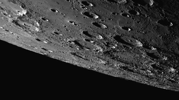 对于水星拥有巨大的内核这一现象,科学家一直非常困惑