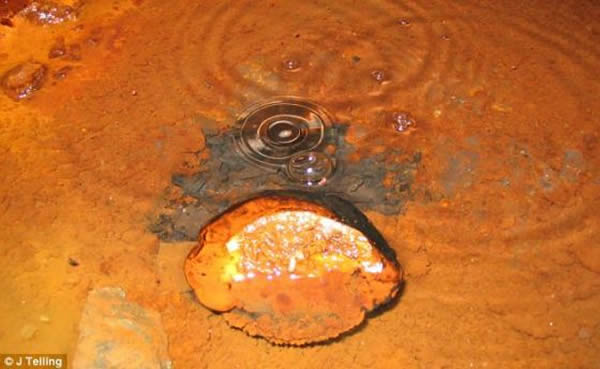 加拿大地下深处发现的远古水甚至有可能存在生命,因为水中发现大量允许生物在没有阳光情况下生存的化学物质