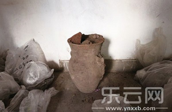 这个神秘瓮罐可能是春秋战国时期先人用来葬埋儿童的尸棺