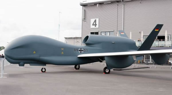 �¹�¬�����˻���Щײ������100���˿͵İ������ͻ�