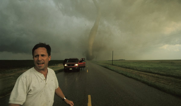 “龙卷风猎人”蒂姆·萨马拉斯