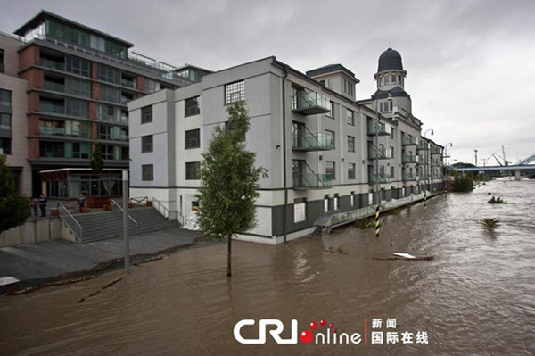 6��5�գ�˹�工�˲�����˹���ߣ������Ⱪ���ˮϮ����