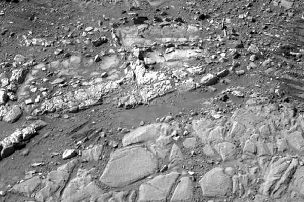 “机遇”号跨越火星最重要地质过渡遗迹