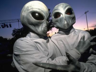 会前理事长张一方:或许云南就有外星人基地 