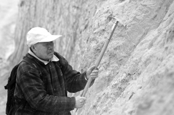 ����ǰ���п�Ժ��������������о����о�ԱԬ��ӡ����忼�졣