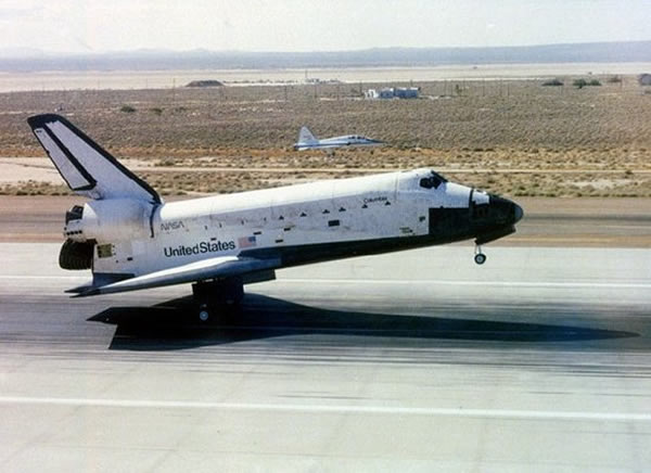 航天飞机结束了长达30年左右的服役,也标志着国际空间站的建造接近了尾声,这条跑道或将迎来新的使命