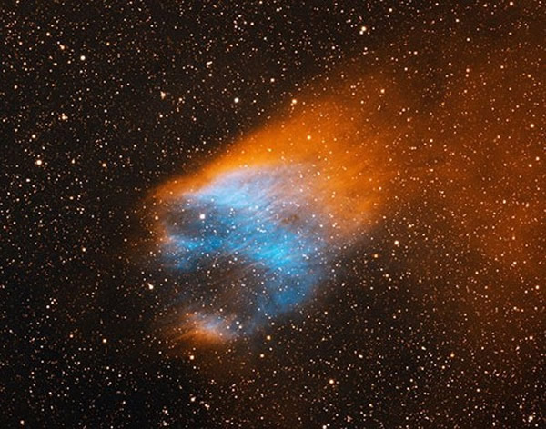 燃烧的骷髅头星云