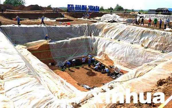 湖北随州叶家山墓地发现比曾侯乙早500多年的编钟