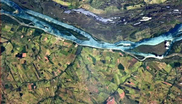 国际空间站宇航员拍摄的壮美地球