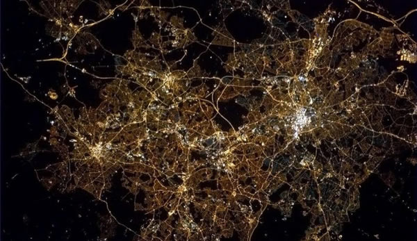 国际空间站宇航员拍摄的壮美地球