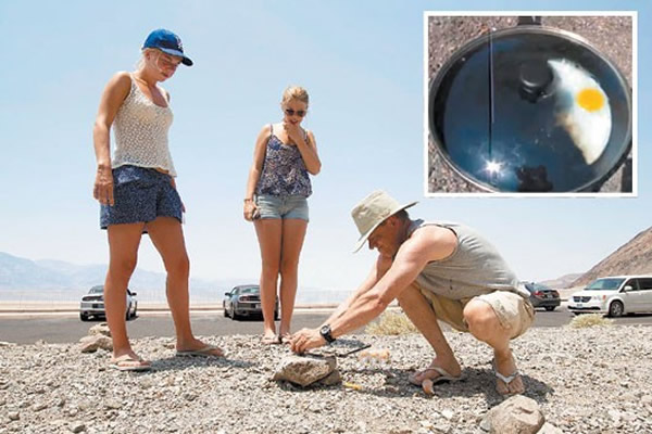 �������� (Death Valley)���ҹ�԰49�ȸ��£��ο�ʯͷ�ϼ嵰