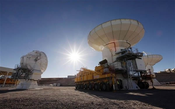 科学家目击银河系怪兽恒星诞生