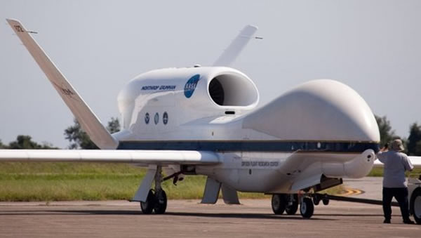 美国宇航局“全球鹰”无人机跟踪大西洋飓风