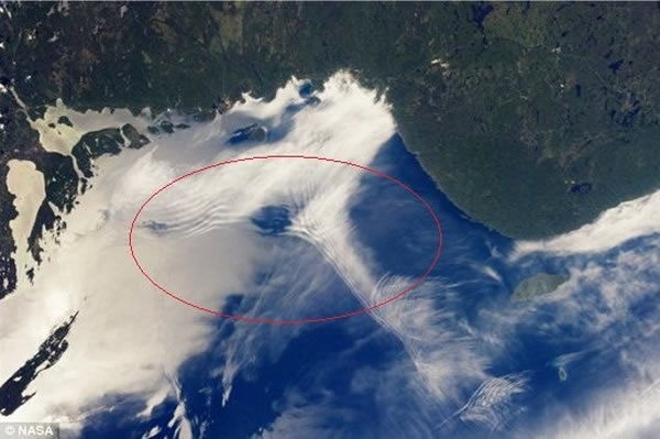 �Ա�ڹ��ʿռ�վ������������Ʋ����󣬸������޷��ڵ���Ƕȹۿ���