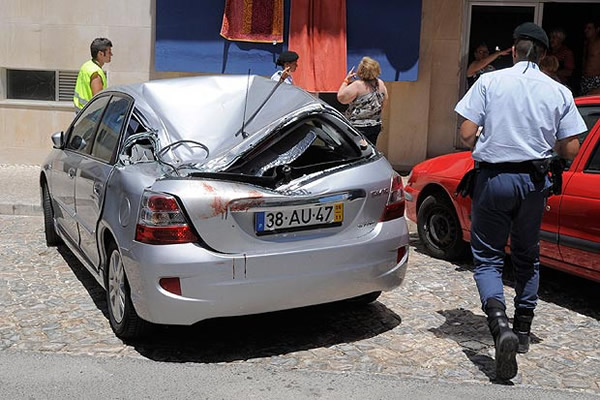 ���������Ӵ�14���¥׹���ҵ������ϼ��һ����