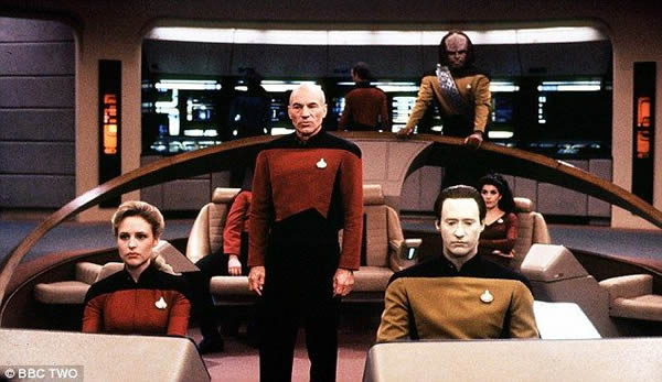 �����豸����װ�����˵��·��ϣ����硶�Ǽ��Ժ�����һ����������ʾ�ġ�